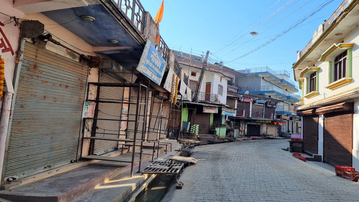 The bandh called by various social organizations and the Congress across Uttarakhand on Sunday over the Ankita Bhandari murder case, evoked mixed response.