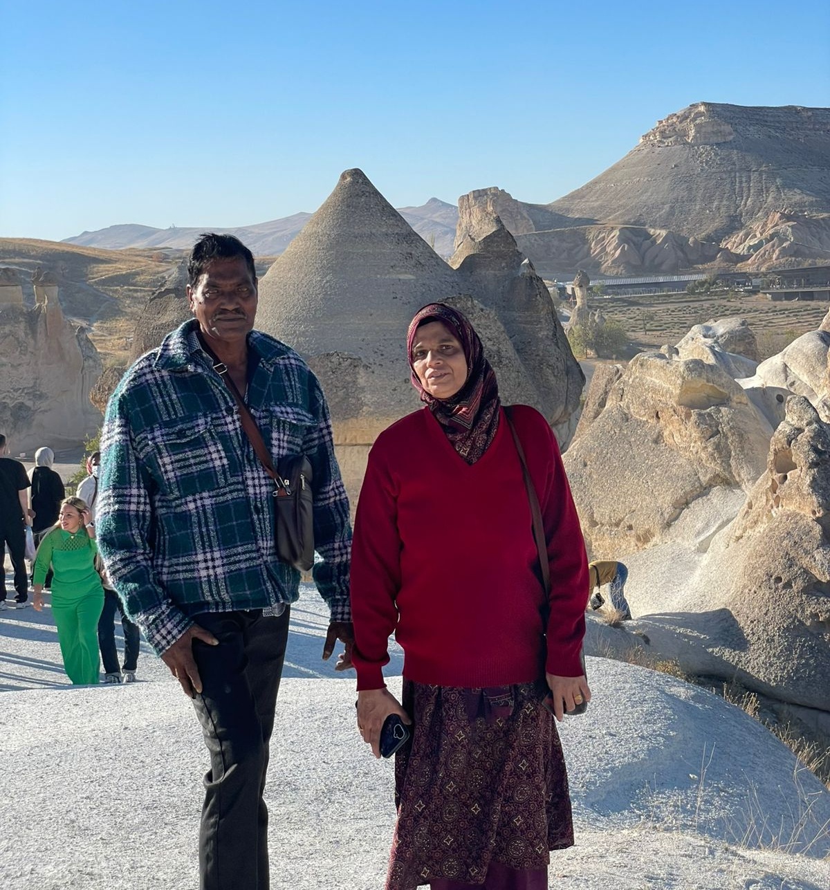 ವಿದೇಶದಲ್ಲಿ ಪತ್ನಿ ಜೊತೆ ಹಾಶಿಮ್​