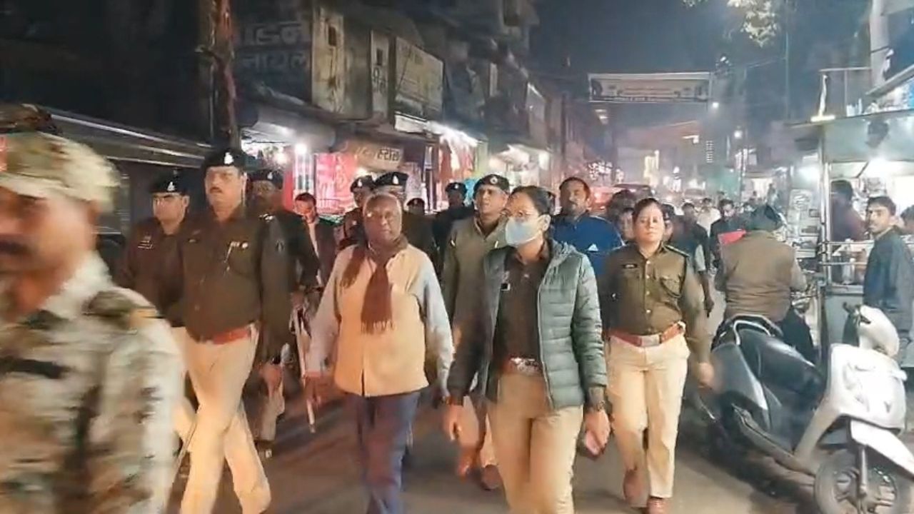 POLICE HELD MEETING WITH TRADERS