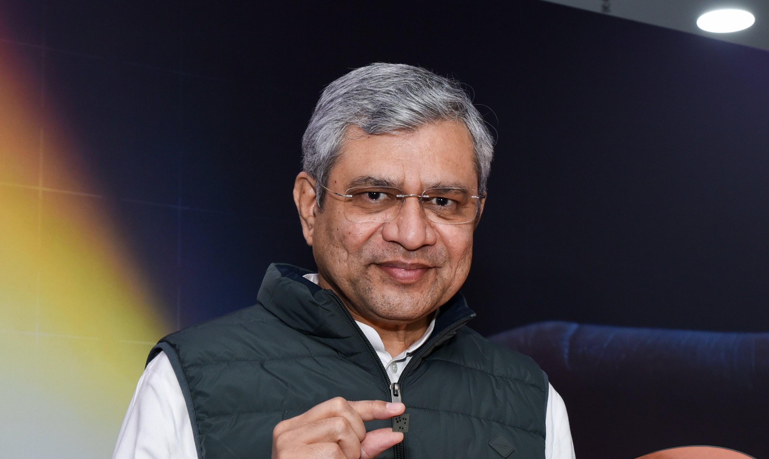 केंद्रीय रेल मंत्री अश्विनी वैष्णव