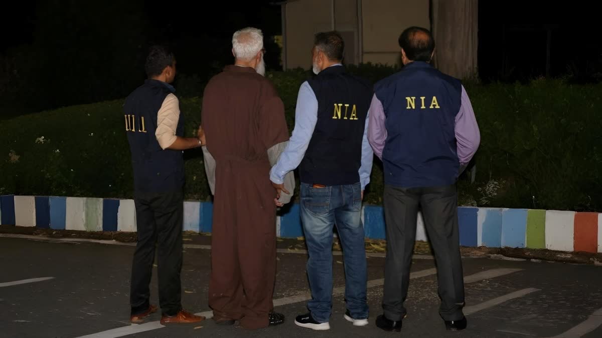 Tahawwur Hussain Rana with NIA officials