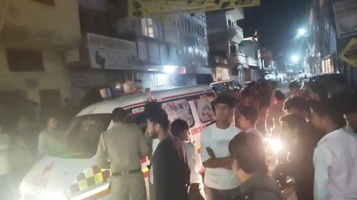 ಉತ್ತರ ಪ್ರದೇಶ :ಐದು ತಿಂಗಳಿಂದ ಮಗಳ ಅಸ್ಥಿಪಂಜರದೊಂದಿಗೆ ವಾಸಿಸುತ್ತಿದ್ದ ತಂದೆ: ಈಗ ಬೆಳಕಿಗೆ ಬಂದ ಆಘಾತಕಾರಿ ಘಟನೆ; ಏನಿದು ಪ್ರಕರಣ.?