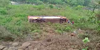 koraput-osrtc-bus-falls-into-gorge