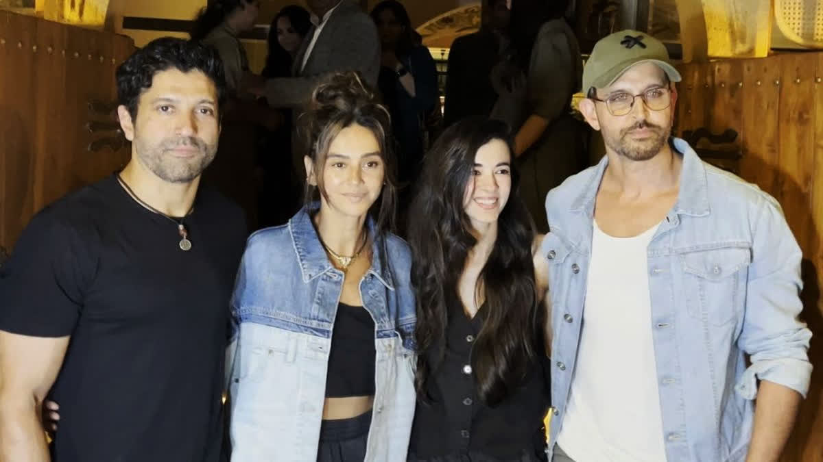 WATCH: Hrithik-Saba Step out in Style for Dinner Date with Farhan-Shibani, Fans Demand ZNMD 2 Hrithik Roshan and his lady love Saba Azad step out for a dinner date with Farhan Akhtar and his wife Shibani Dandekar on Friday night in Mumbai. The viral videos of Hrithik and Farhan from their date night with respective partners prompted fans to demand Zindagi Na Milegi Dobara sequel. Scroll ahead for the ZNMD duo's latest video from date night.