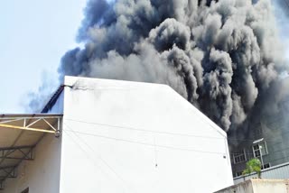 fire broke out in tyre shop in Ranchi