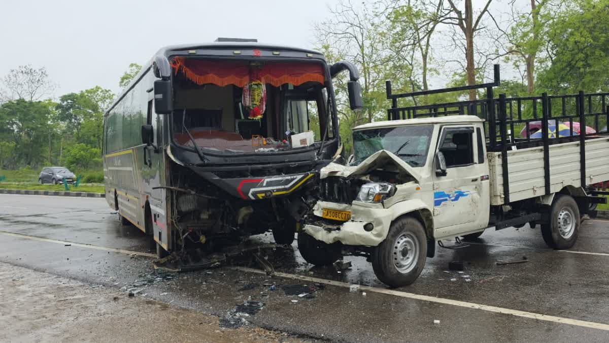 bus pickup van collision