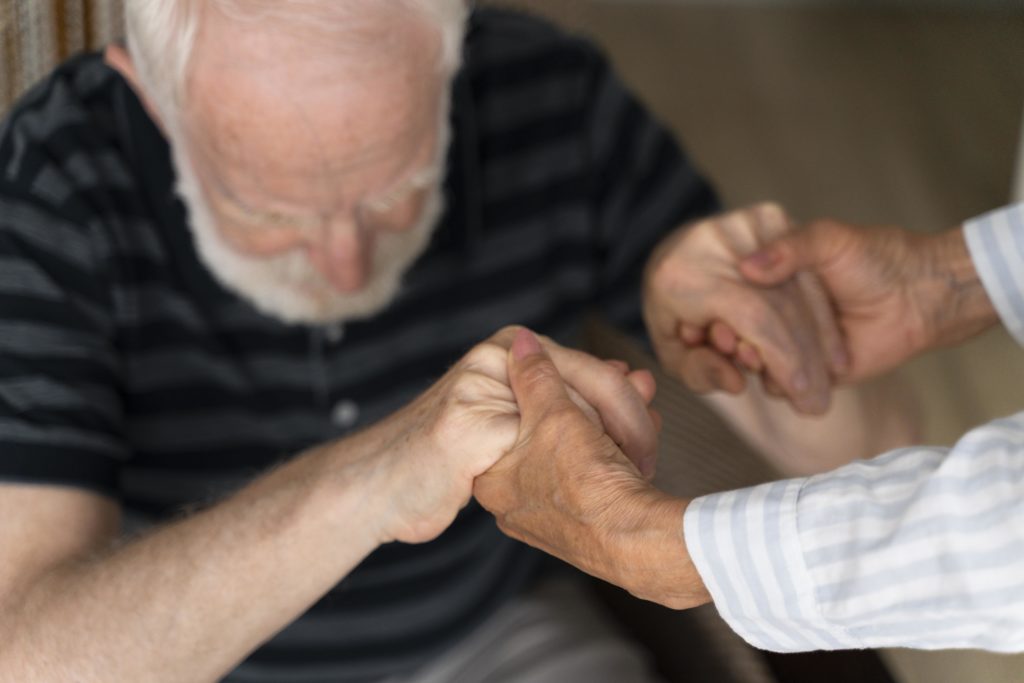 What is Parkinson's, which affects 1 crore 17 lakh people; its causes and preventive measures