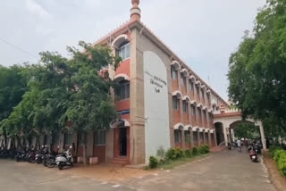 தேனி நீதிமன்ற வளாகம்