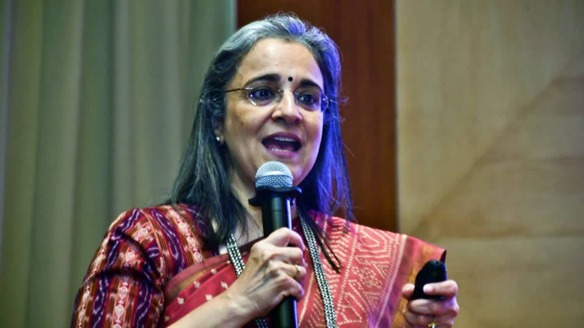 Hindenburg Attacking Sebi's Credibility, Indulging in Character Assassination, Says Madhabi Puri Buch Hindenburg Attacking Sebi's Credibility, Indulging in Character Assassination of Its Chief: Buchs