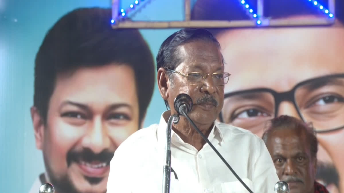 DMK Organizing Secretary RS Bharathi's recent statement that "Karunanidhi's government was dissolved because Kamaraj was not arrested during the Emergency period" has caused a huge controversys