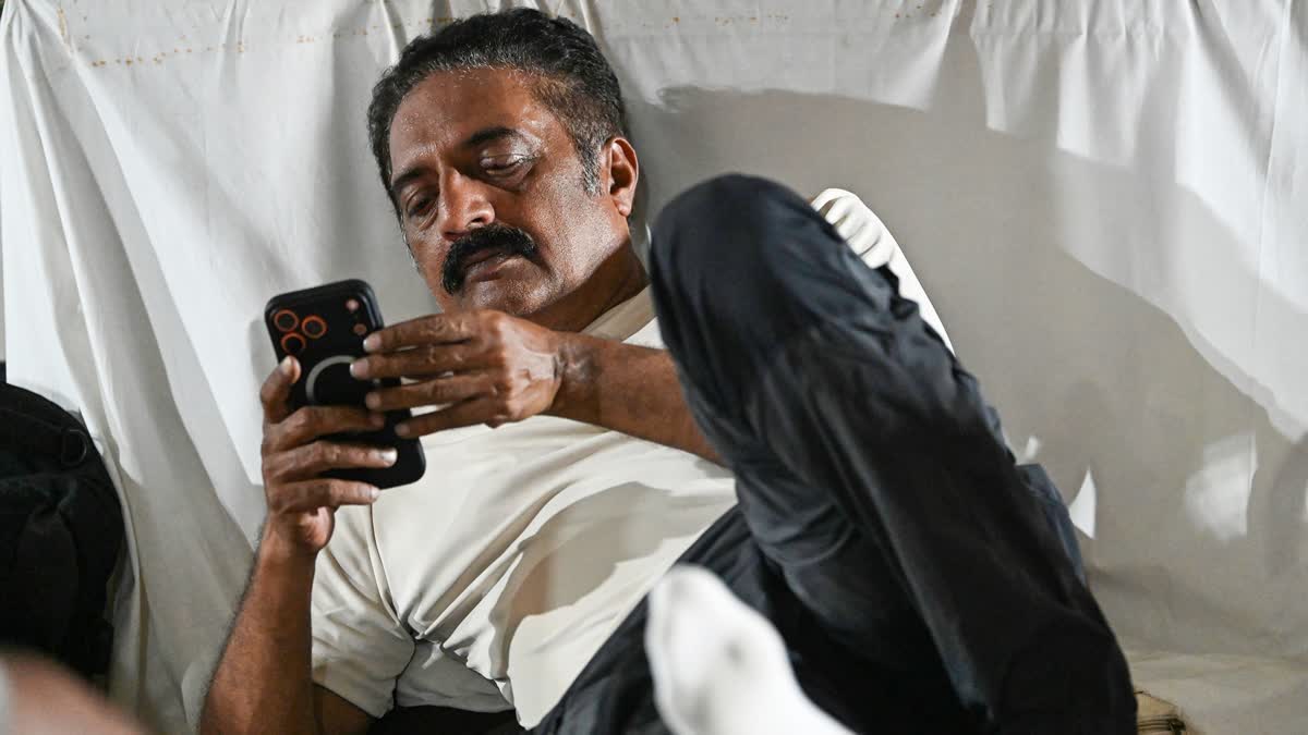 நடிகர் பிரகாஷ் ராஜ்