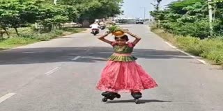 Girl Skated for 5 km with a Bonam