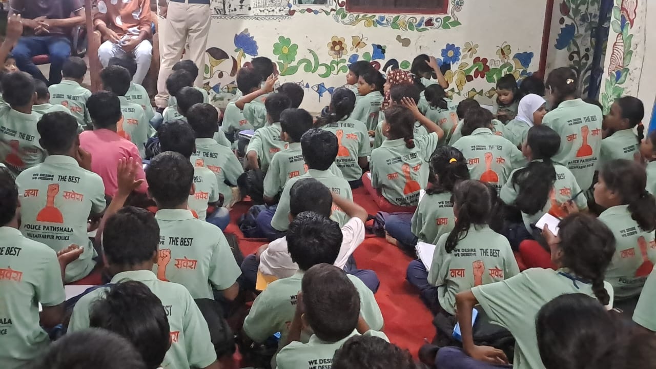 Khaki Fear Gone: How A 'Police Paathshala' Is Transforming Lives Of Children In Bihar's Red-Light Area