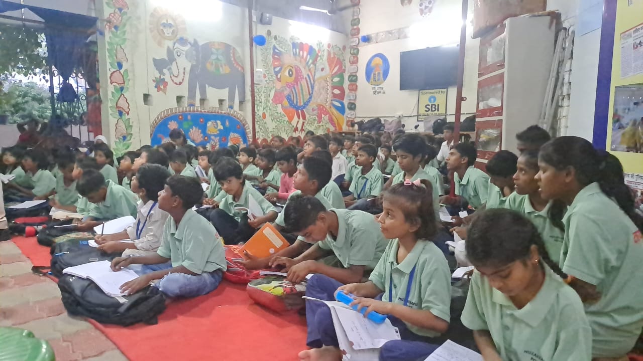 Khaki Fear Gone: How A 'Police Paathshala' Is Transforming Lives Of Children In Bihar's Red-Light Area