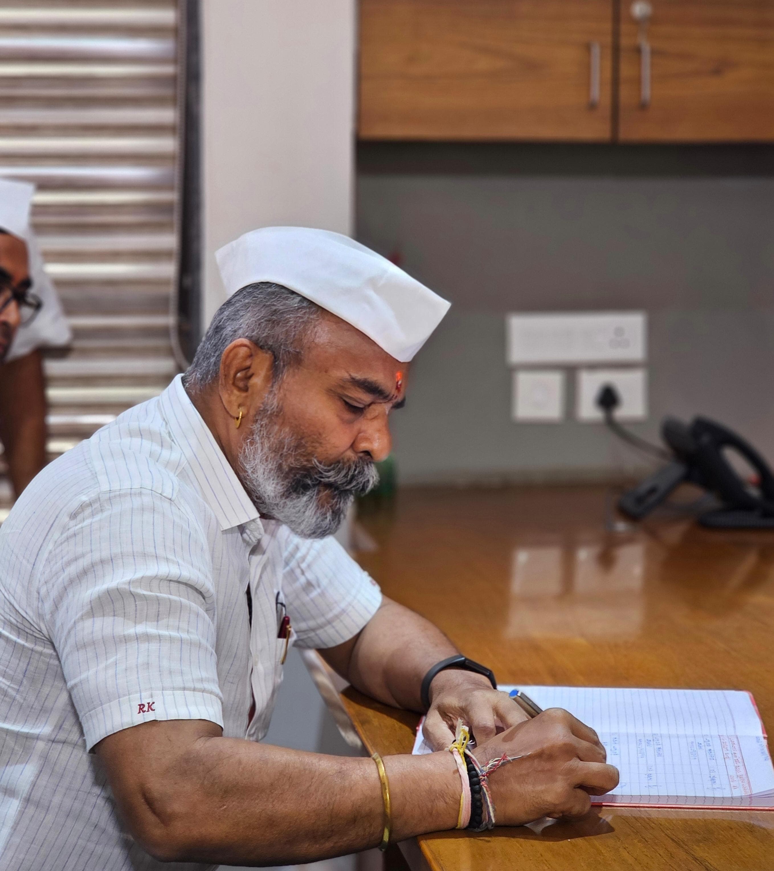 Remembering Gandhi hat in Belgaum DCC Bank nomination