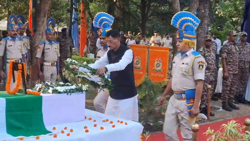 TRIBUTE PAID TO HEAD CONSTABLE