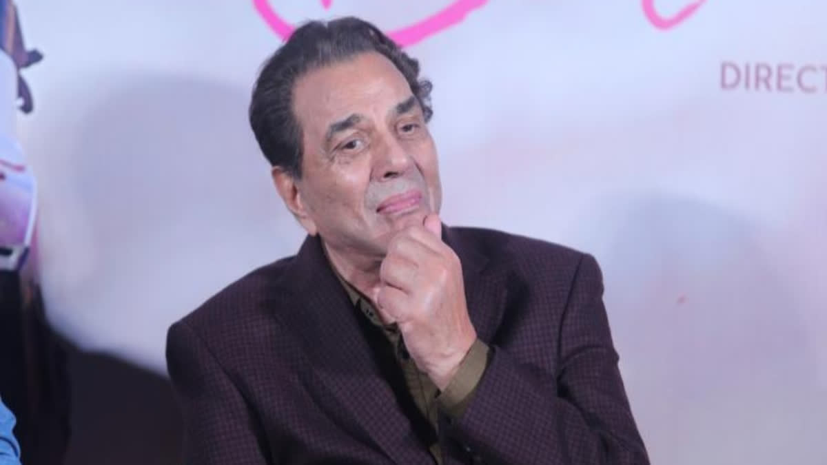 Amid Dharmendra's Death Reports, Esha Deol Says Her Father Is 'Stable And Recovering'