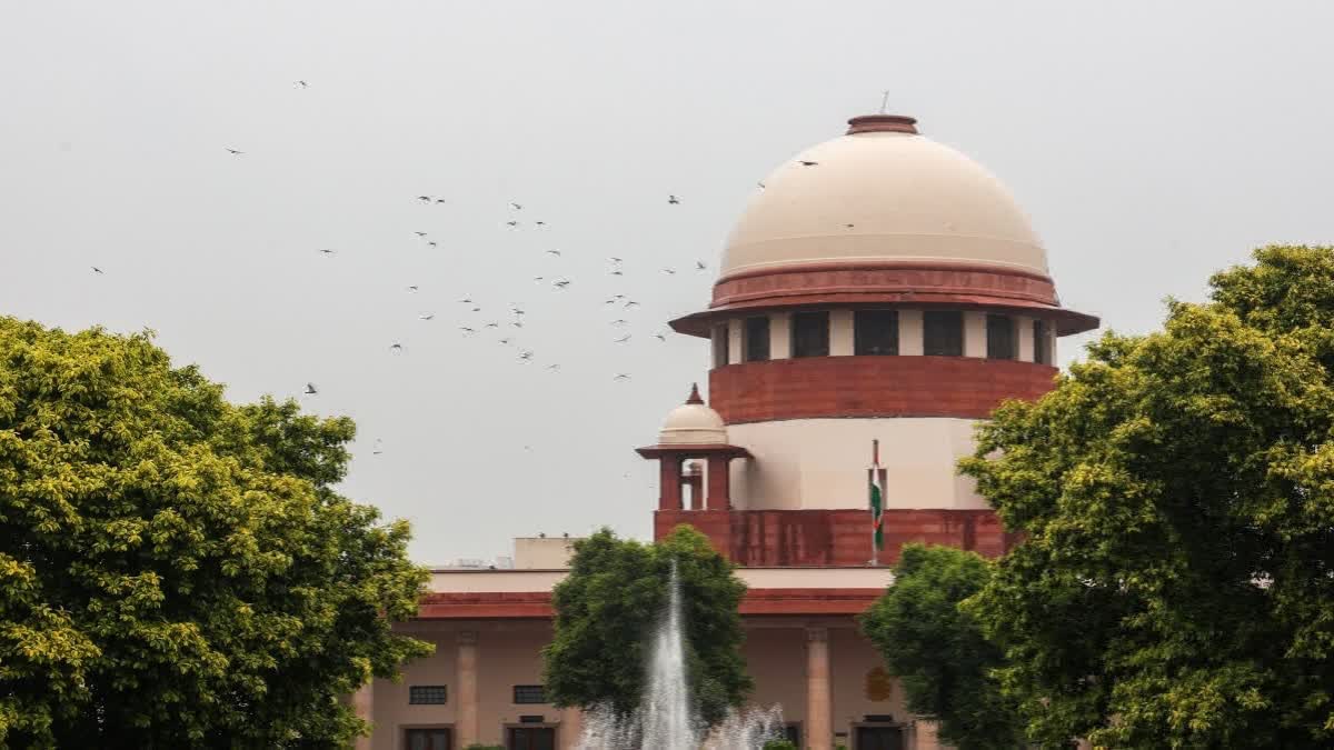 SC Pays Homage To Victims Of Red Fort Blast