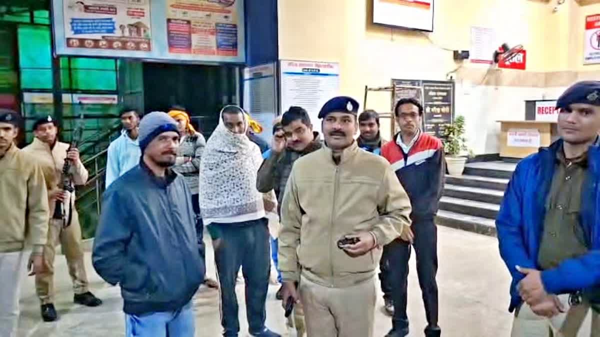 MUKHIYA HUSBAND SHOT IN NALANDA