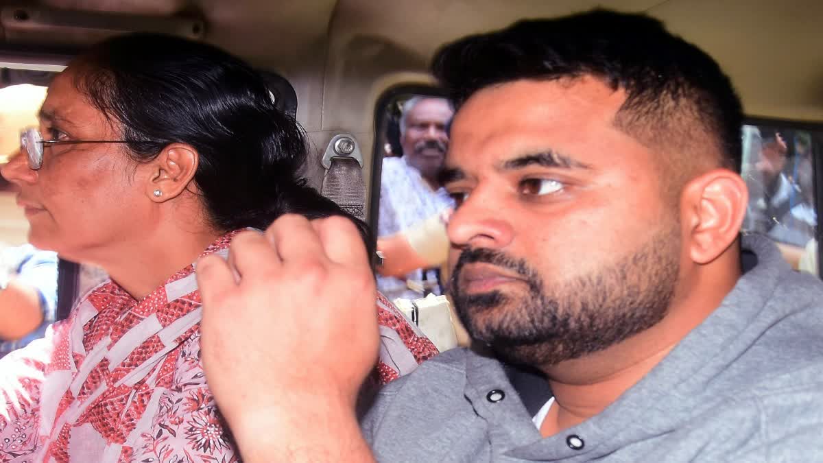 Pas de soulagement pour Prajwal Revanna ! Rejet de la requête visant à transférer les affaires devant le tribunal spécial des députés parlementaires