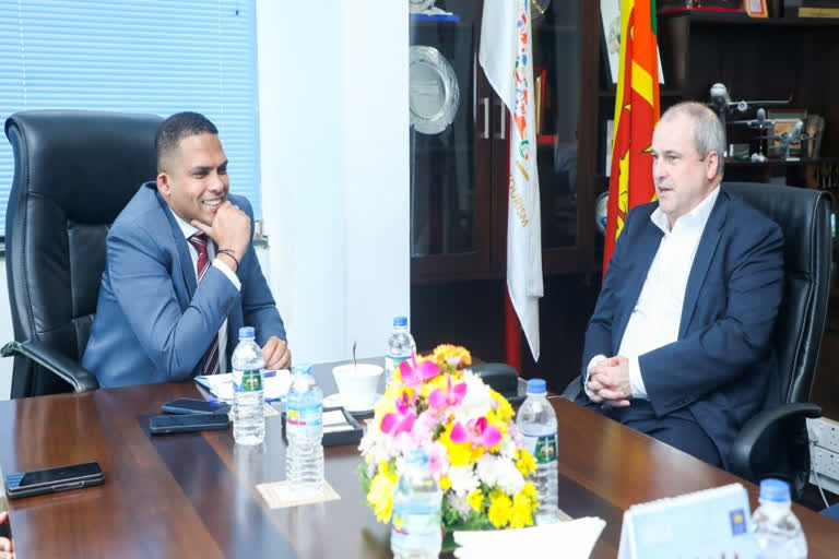 Sri Lanka Cricket eyes suspension rollback after ICC CEO Allardice's visit International Cricket Council (ICC) CEO Geoff Allardice met with the new Sri Lanka Sports Minister Harin Fernando during a brief visit to the country to gain a better understanding of the political situation and how it relates to cricket administration.