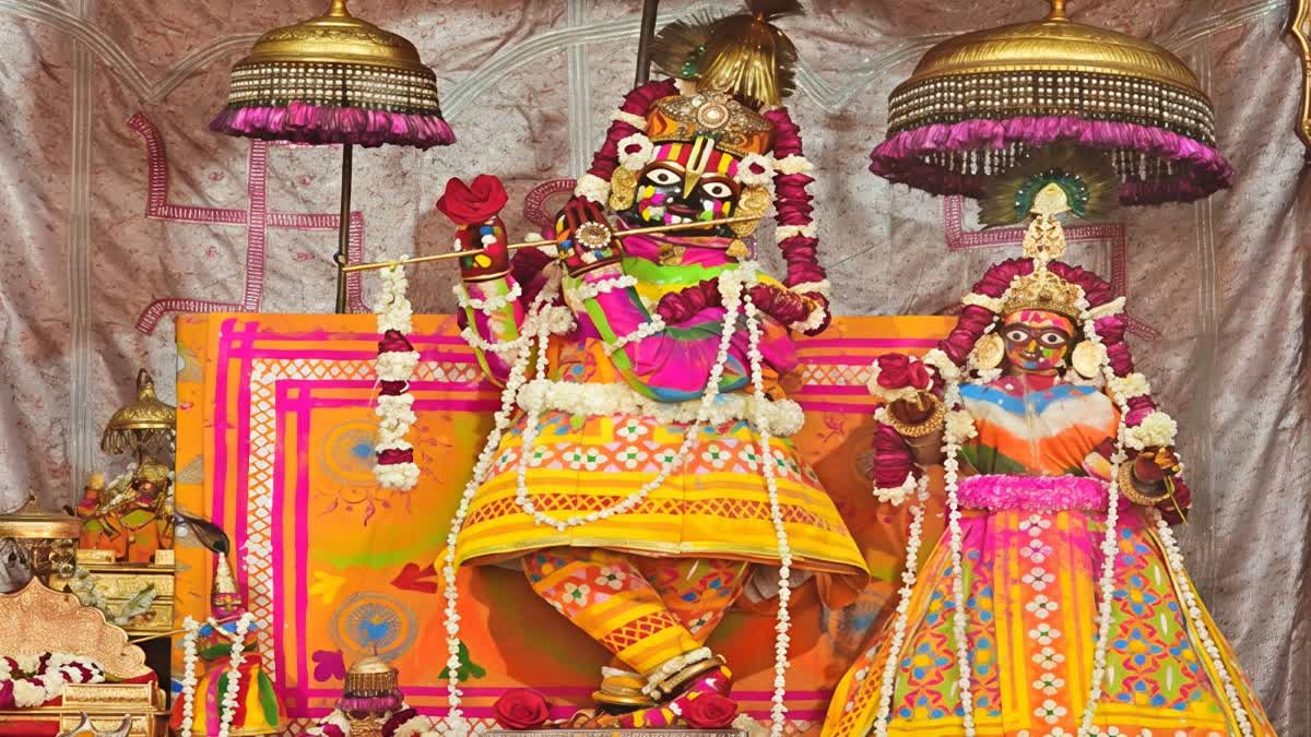 HOLI FESTIVAL IN GOVINDDEVJI TEMPLE,  GOVINDDEVJI TEMPLE IN JAIPUR