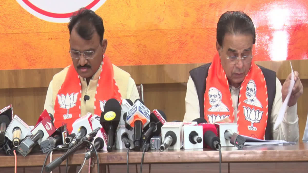 Deputy CM Bairwa and Minister Patel talking to the media