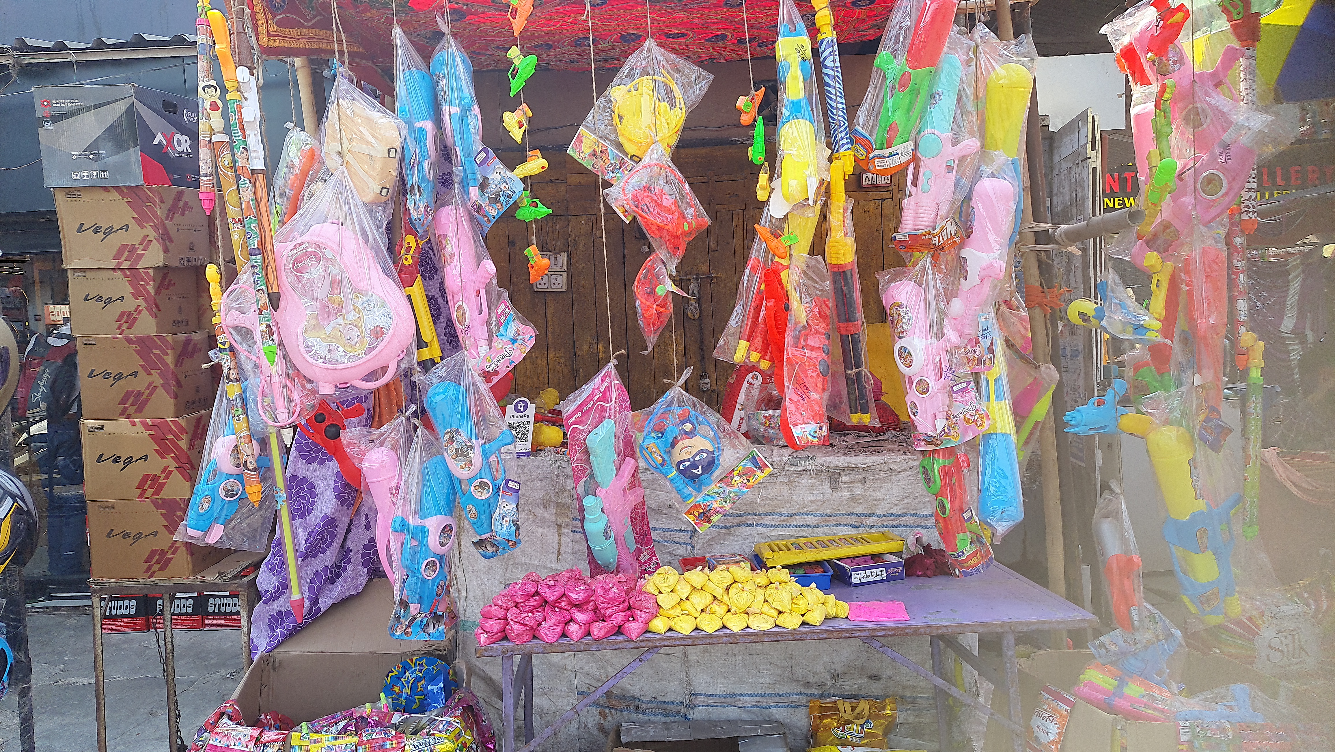 Ahead Of Holi, Sambalpur Couple Creates A Vibrant Orange Naturally With Flame Of Forest Palash