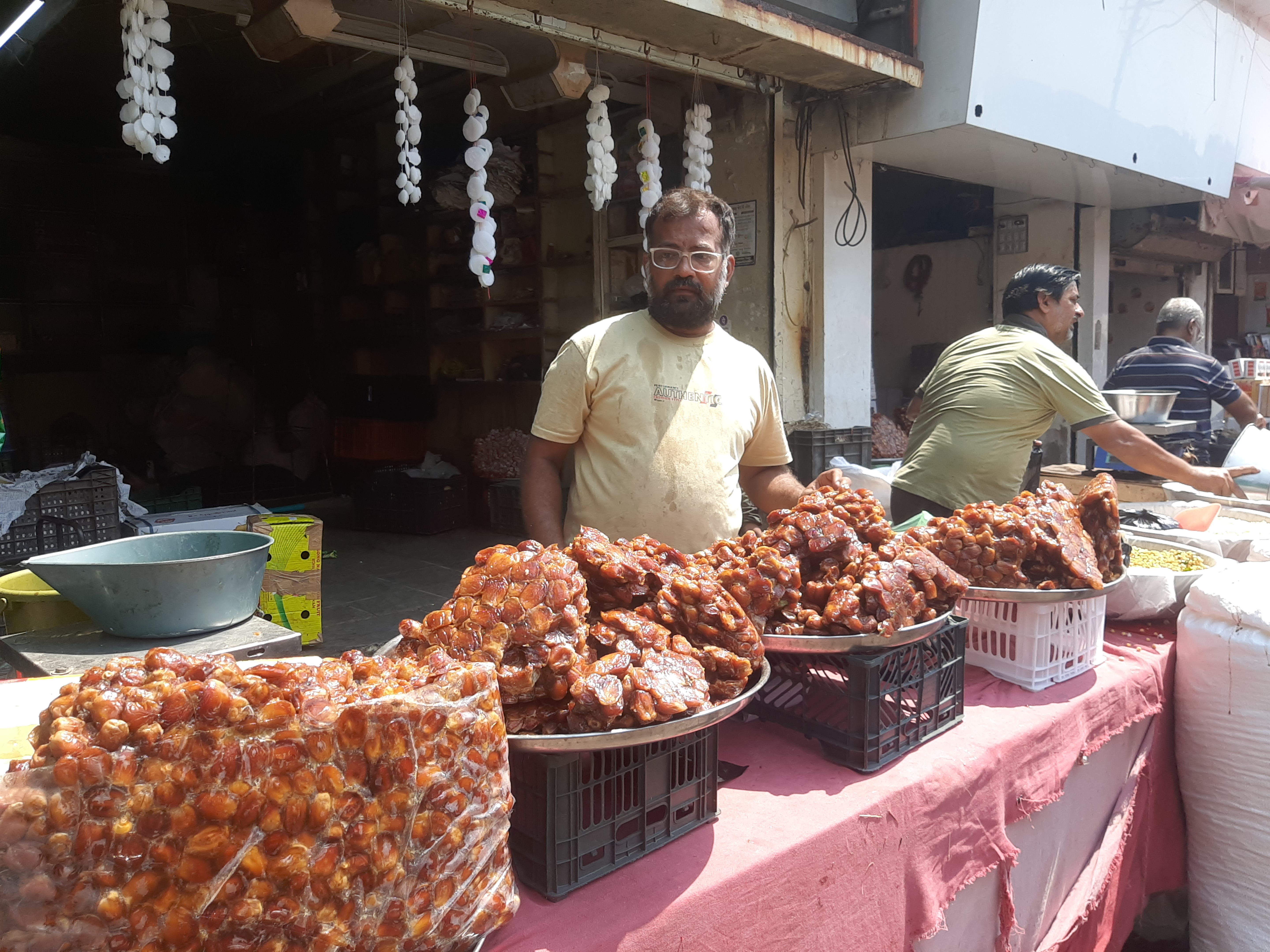 ખજૂર ધાણી દાળિયા રંગ પિચકારી બધામાં વધારો