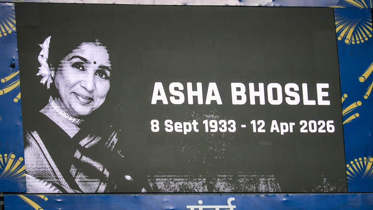 Tribute to Singer Asha Bhosle