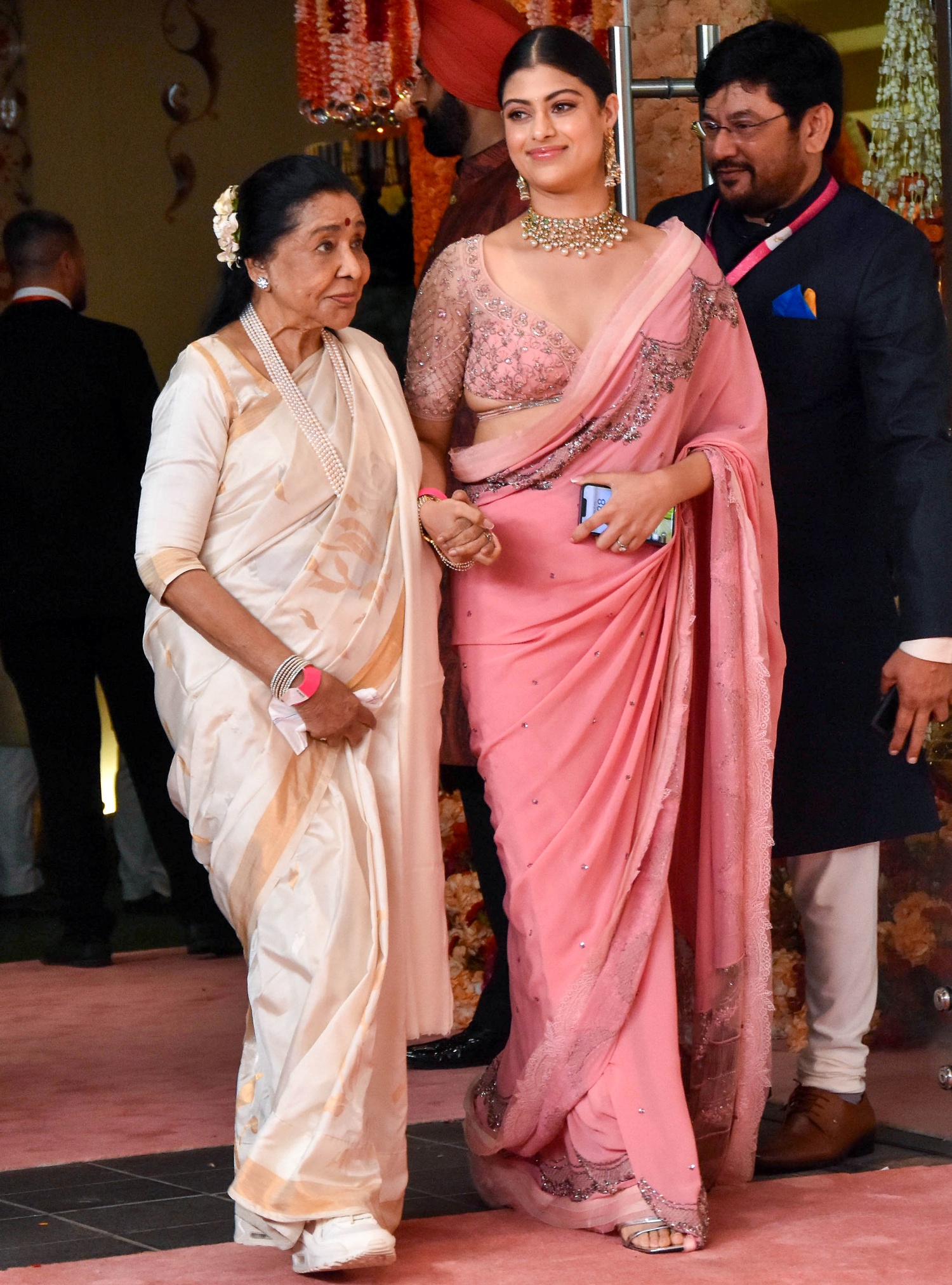 Jaiye Aap Kahan Jayenge Remembering Asha Bhosle The Melody That Refused To Fade