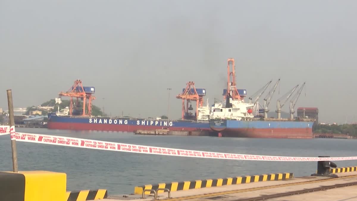 SHIP BREAKING UNIT DUGARAJAPATNAM