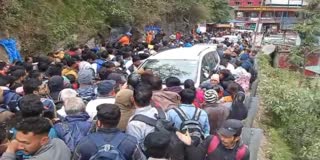 Pilgrims to Kedarnath stuck in the massive traffic jam at Sonprayag.