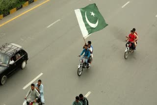 IRANIAN PLANES IN PAKISTAN  IRAN ESCAPE US AIRSTRIKES  PAK HIDE IRANIAN PLANES  PAK PARKED IRANIAN PLANES