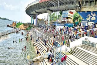 Lack of Basic Amenities At Krishna Ghat