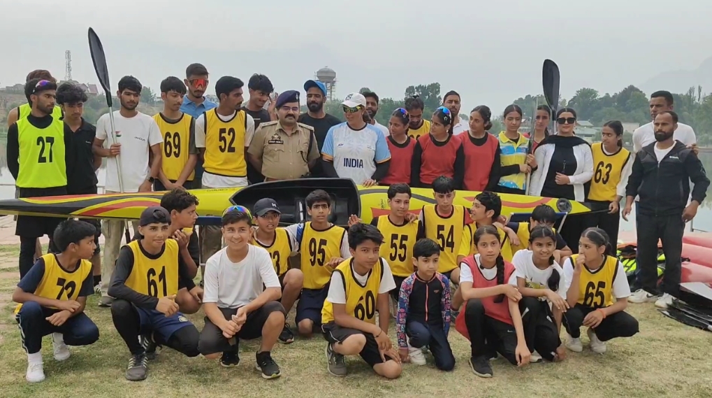 Growing craze among youth towards water sports in Kashmir valley