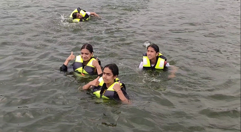 Growing craze among youth towards water sports in Kashmir valley