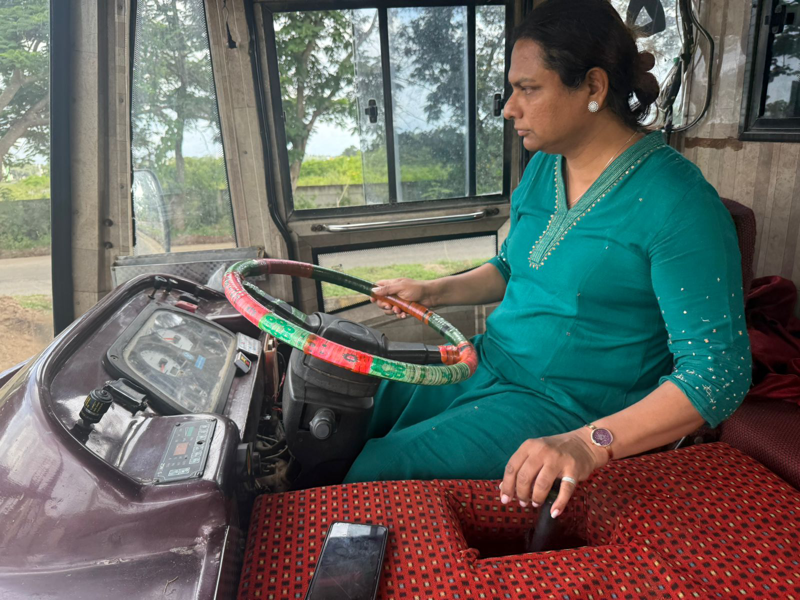 Dr Anita Prasad became the first transgender person in Karnataka to secure a driving licence for heavy motor vehicle.