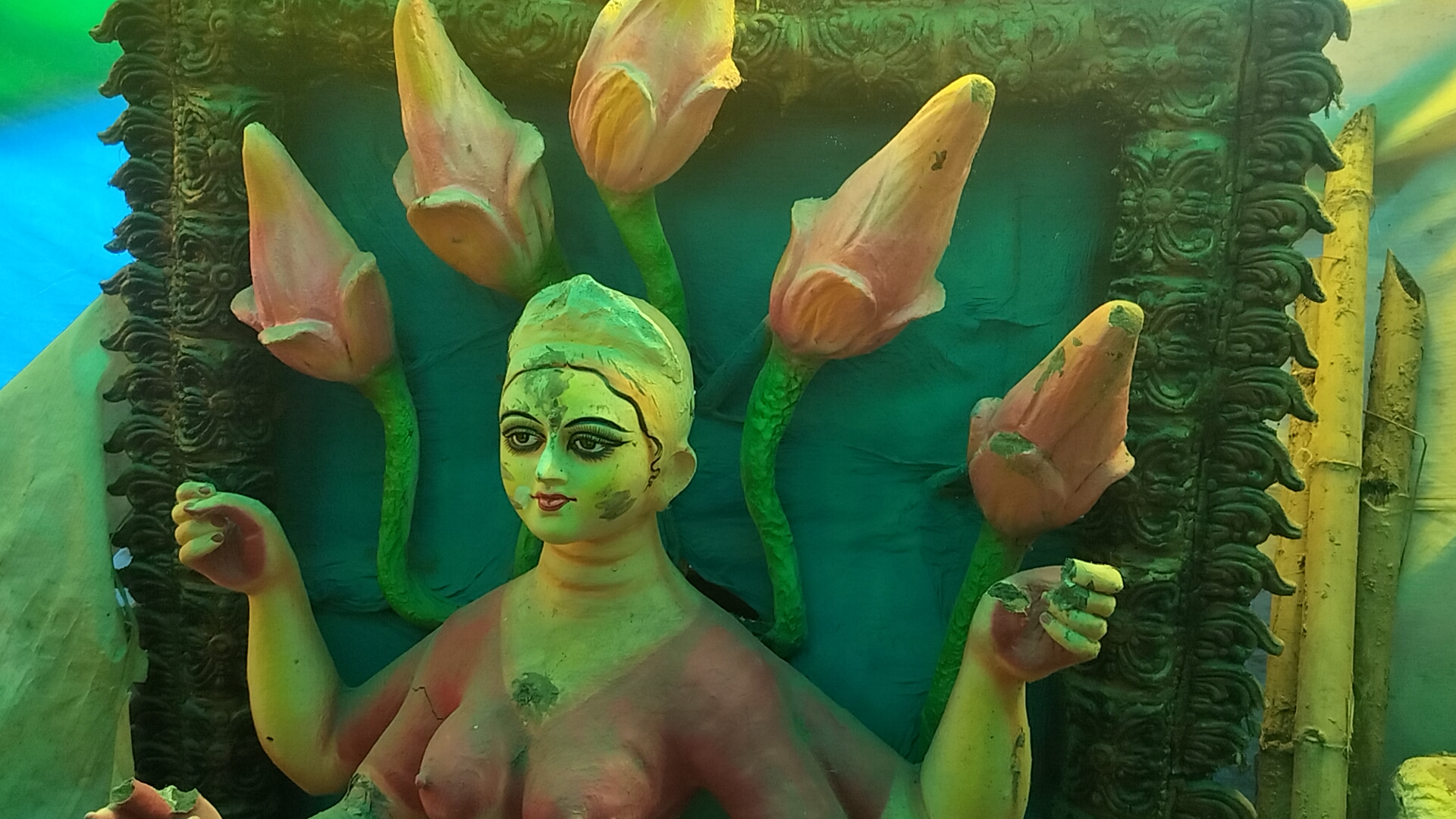 Gaya sculptor Vicky Bindu