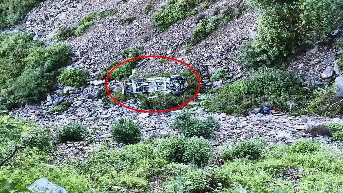 4 Killed, 9 Injured As Bolero Camper Falls Into Gorge In Himachal Pradesh