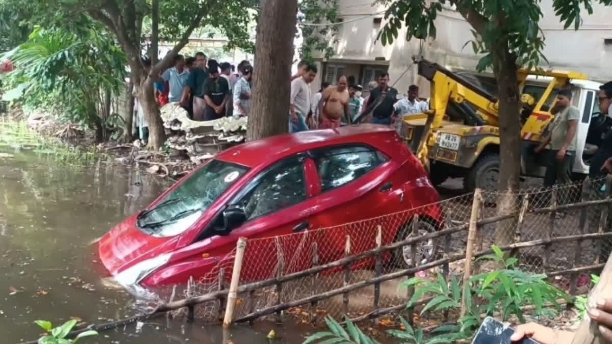 Woman Dies After Plunging Into Pond In Husband's New Car While Learning To Drive In Kolkata