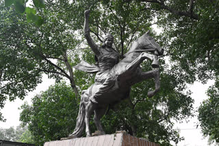 Rani Lakshmibai descendant Demand