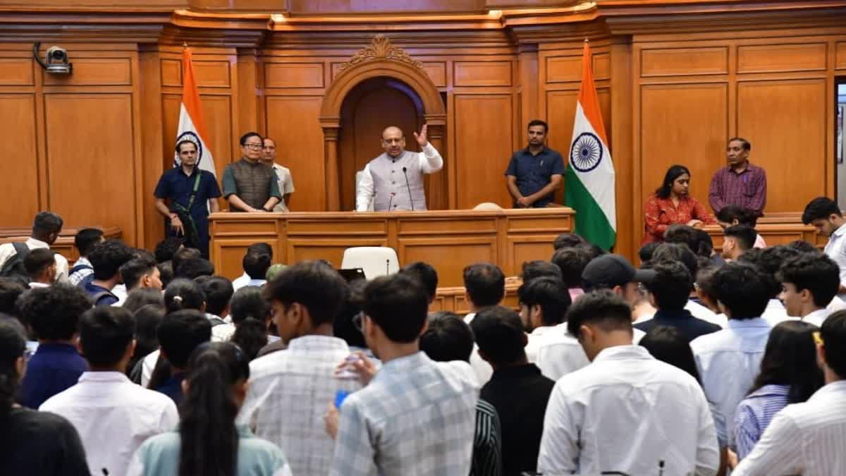 दिल्ली विधानसभा के अध्यक्ष विजेंद्र गुप्ता