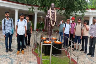 400 BSF tradesmen plan hunger strike at Jantar Mantar after losing Jobs over NSQF certificate issue