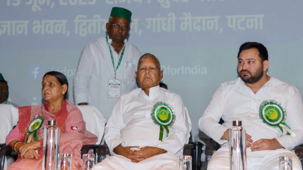 'No Unemployment In Bihar After Nov 14': Tejashwi Leaves For Delhi To Appear In Court For Land-For-Jobs Case