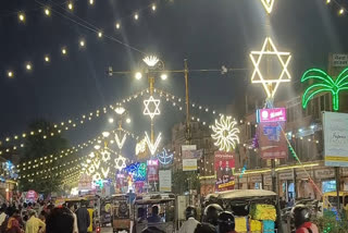 Markets decorated for Dhanteras shopping