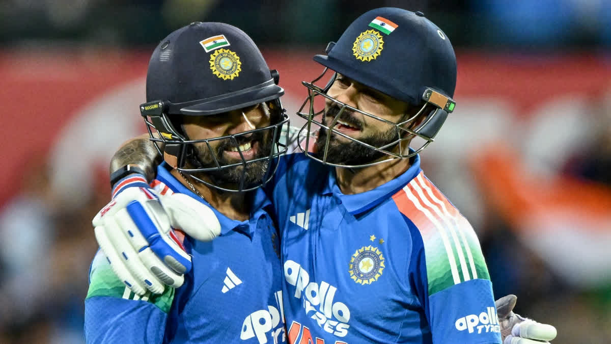 BCCI Instructs Rohit And Kohli To Appear In List A Games To Retain Place In ODI Team Rohit Sharma and Virat Kohli in Vijay Hazare Trophy