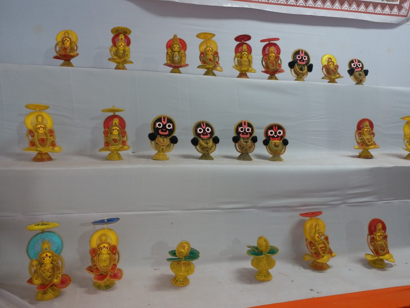 Cuttack’s 63-YO Artisan Crafts Stunning Statues From Paddy And Bamboo ...