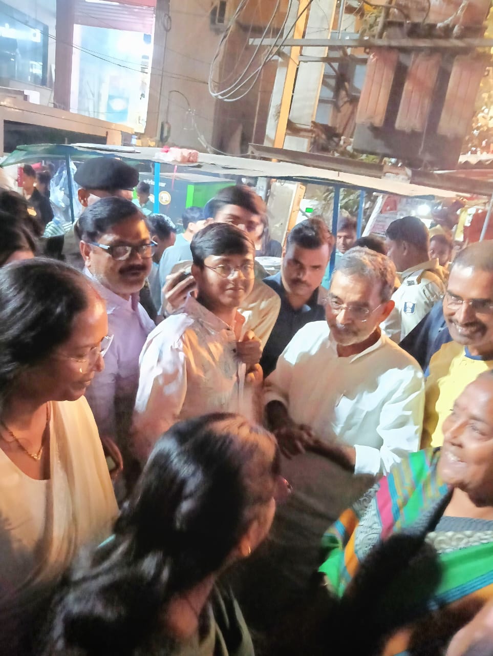 स्ट्रीट फूड के शौकीन है उपेंद्र कुशवाहा