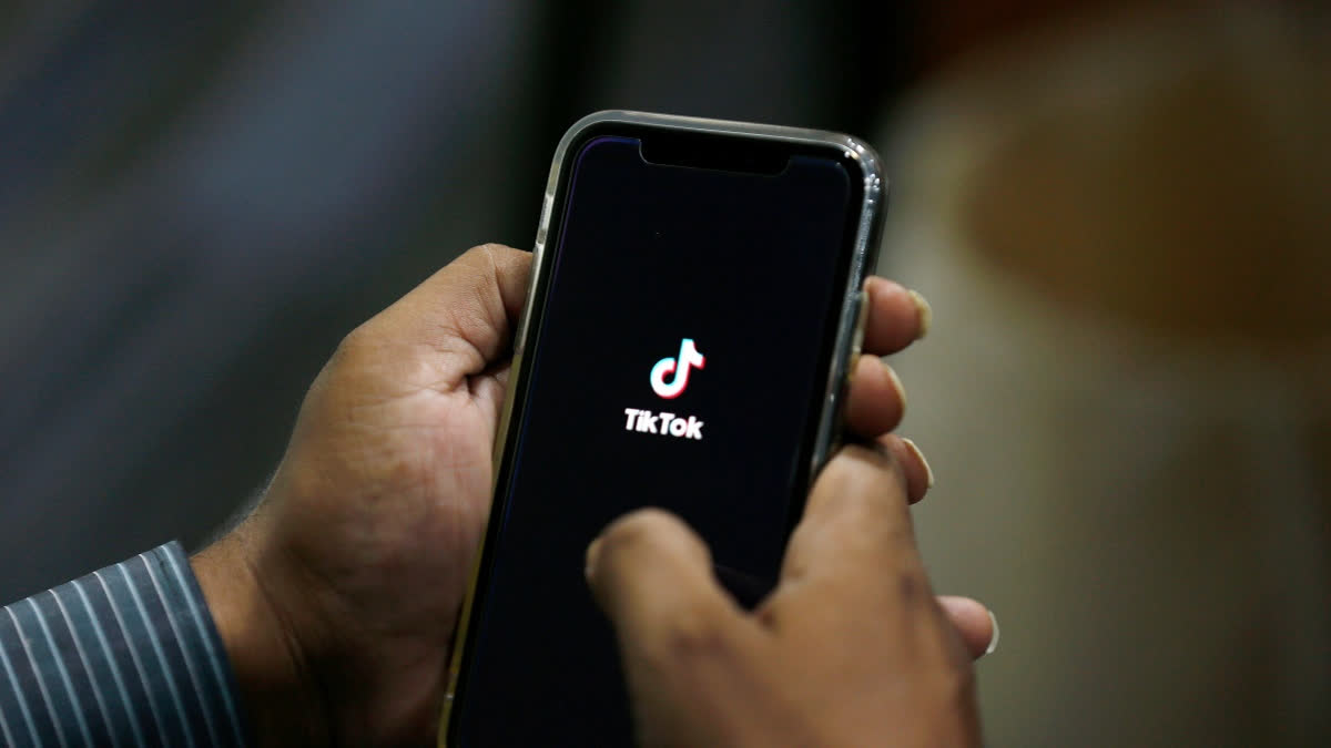 Pak May Ban 'Uncooperative' Social Media Platforms: Minister